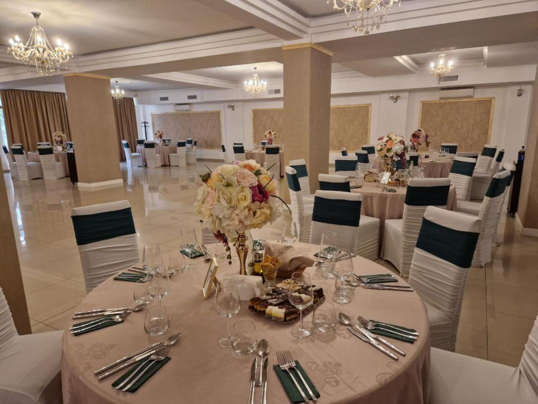 Hotel Rao Клуж-Напока Экстерьер фото